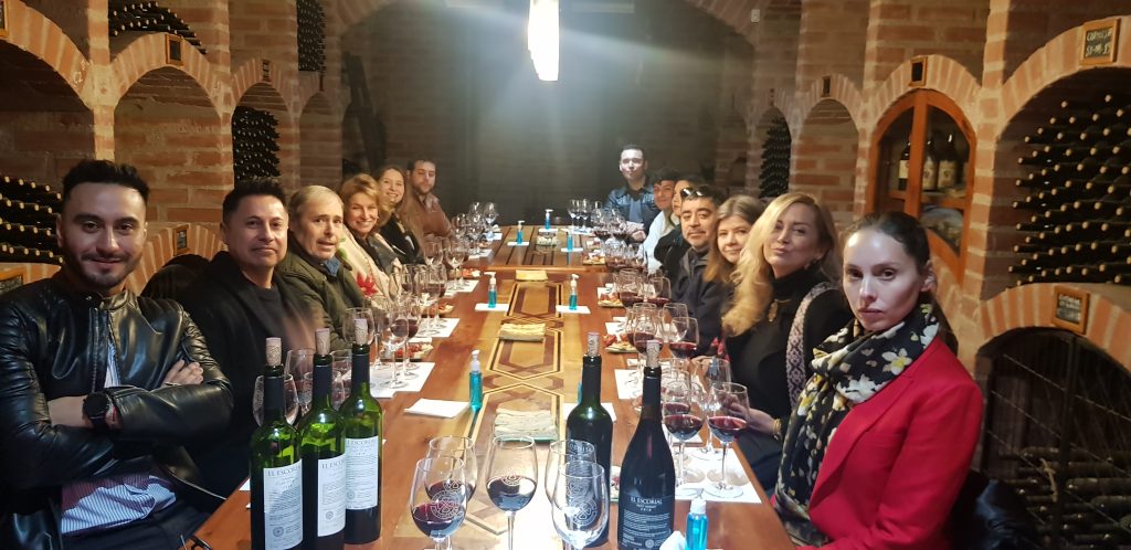 Tour Vino, Historia y Sabores